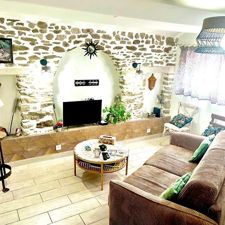 Appartement Cosy Saint-Hilaire-de-Brethmas Екстериор снимка