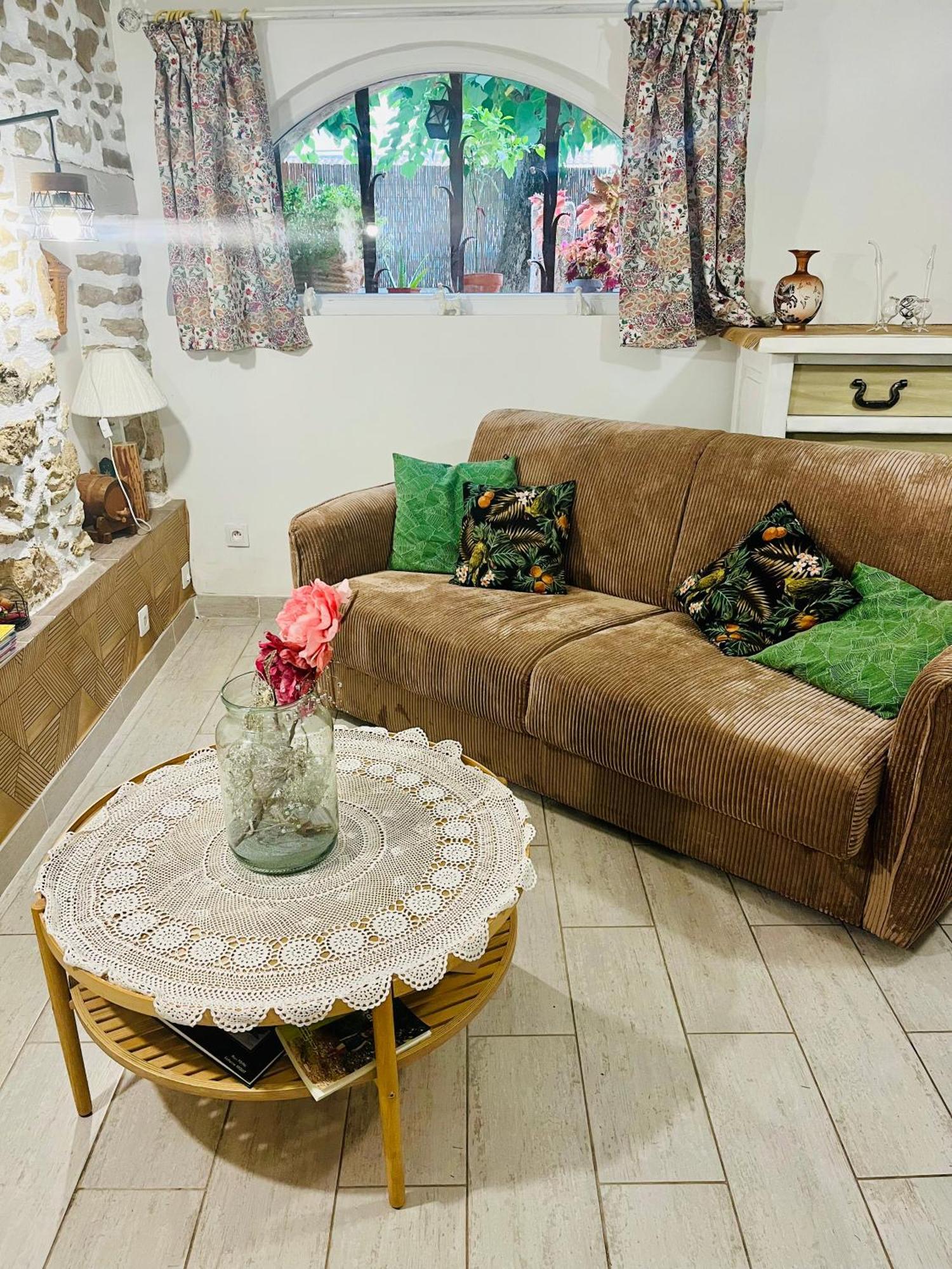Appartement Cosy Saint-Hilaire-de-Brethmas Екстериор снимка